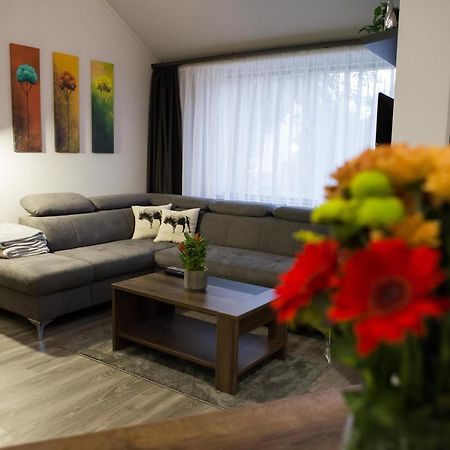 Kikelet Apartman Apartment Szombathely Bagian luar foto