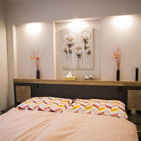 Kikelet Apartman Apartment Szombathely Bagian luar foto